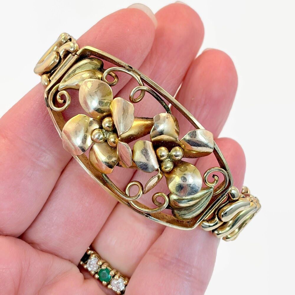 Sweetheart Bracelet Expansion Flowers Patent Pend. Vintage, Gold Filled Art Deco